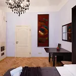 Апартаменти Old Historical One Bedroom *