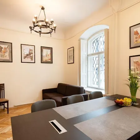 Апартаменты Old Historical One Bedroom
