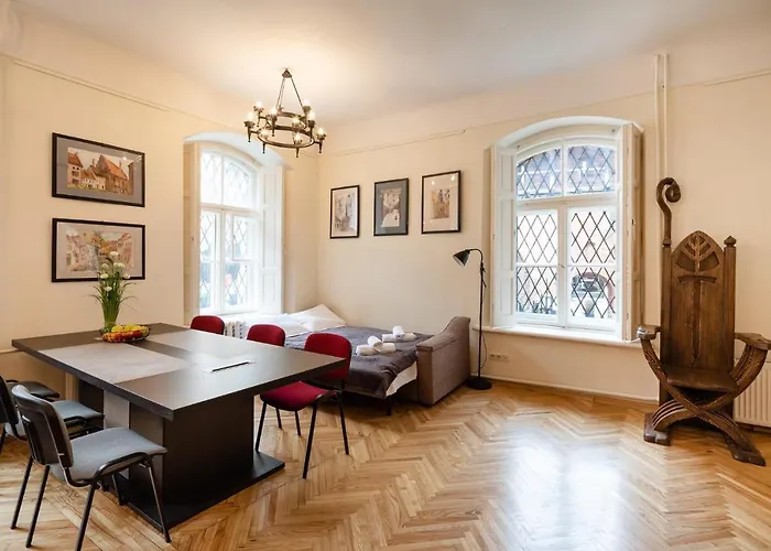 Апартаменты Old Historical One Bedroom