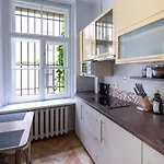 아파트 Old Historical One Bedroom
